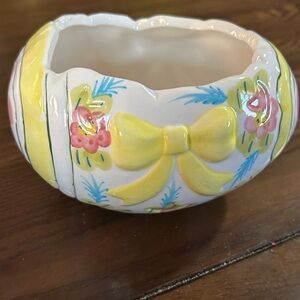 Decorative Yellow and Pink Floral Ceramic Spring Egg Planter